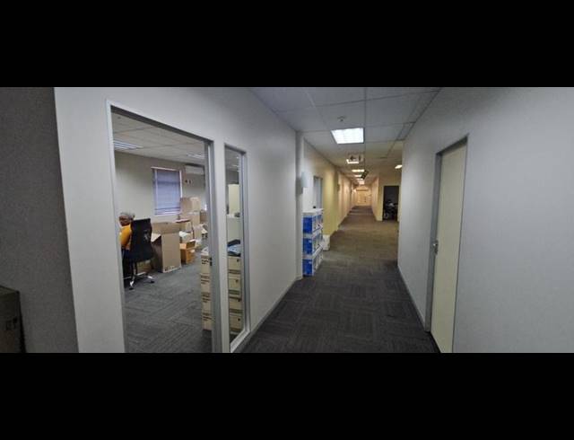 INDUSTRIAL PROPERTY TO RENT IN LINBRO PARK